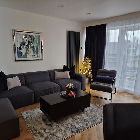 קנטרבורי Newly Renovated Flat With Parking Space מראה חיצוני תמונה