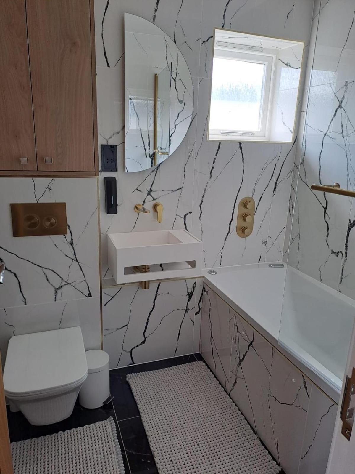 קנטרבורי Newly Renovated Flat With Parking Space מראה חיצוני תמונה